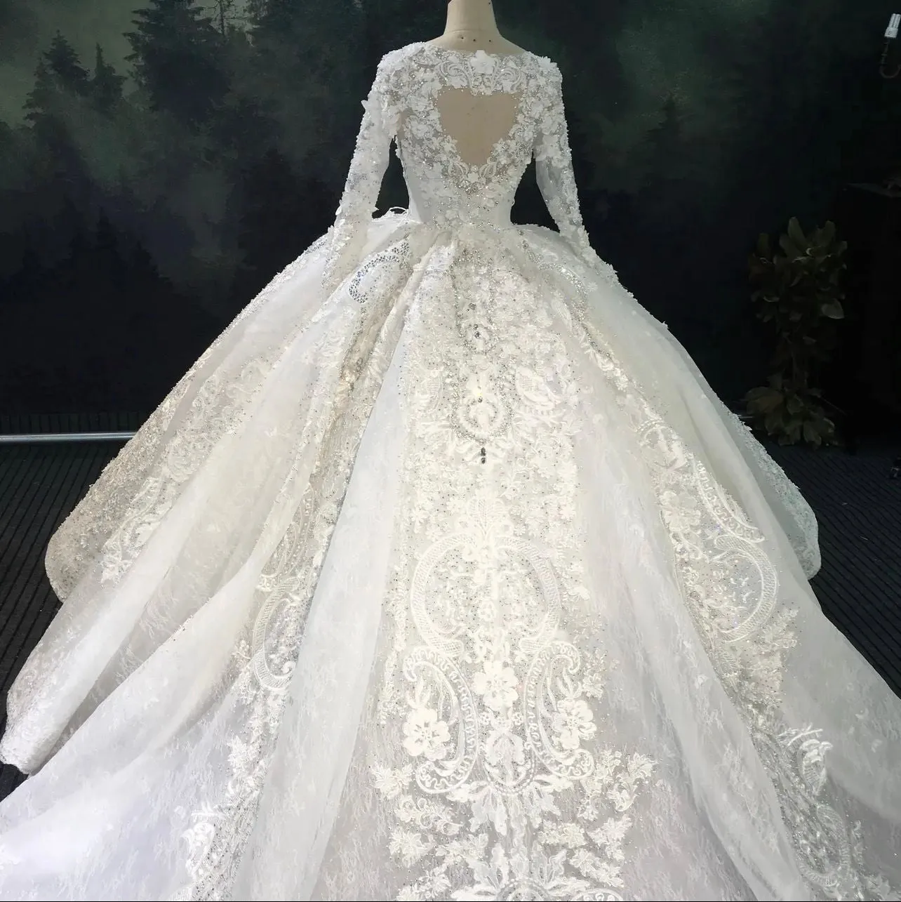 AM285 Long Sleeve Crystal 3D Flowers Royal Luxury Wedding Dress