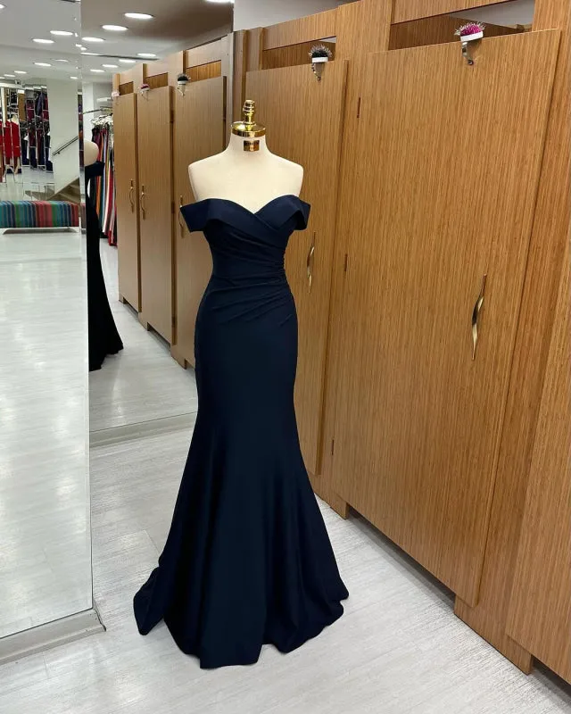 Black Off-the-shoulder Sweetheart Sleeveless Long Mermaid Prom Dress