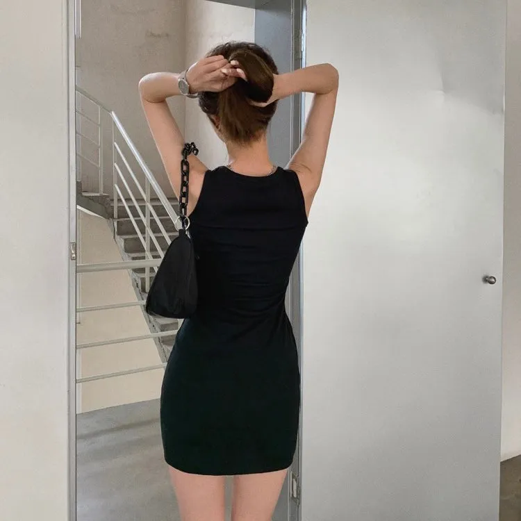 Black Sleeveless Dress