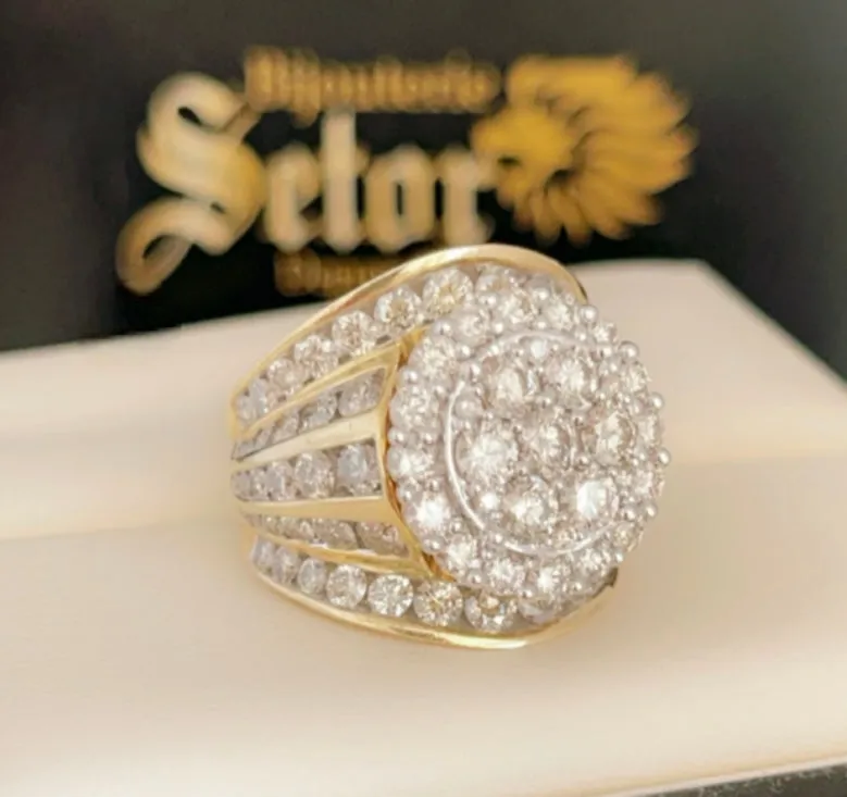 Diamond cocktail ring