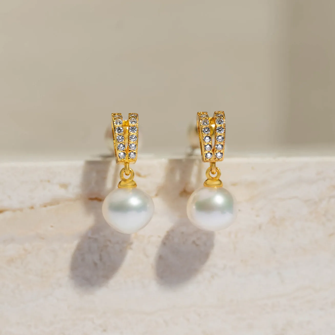 Elegant Freshwater Pearl Earrings WE00383