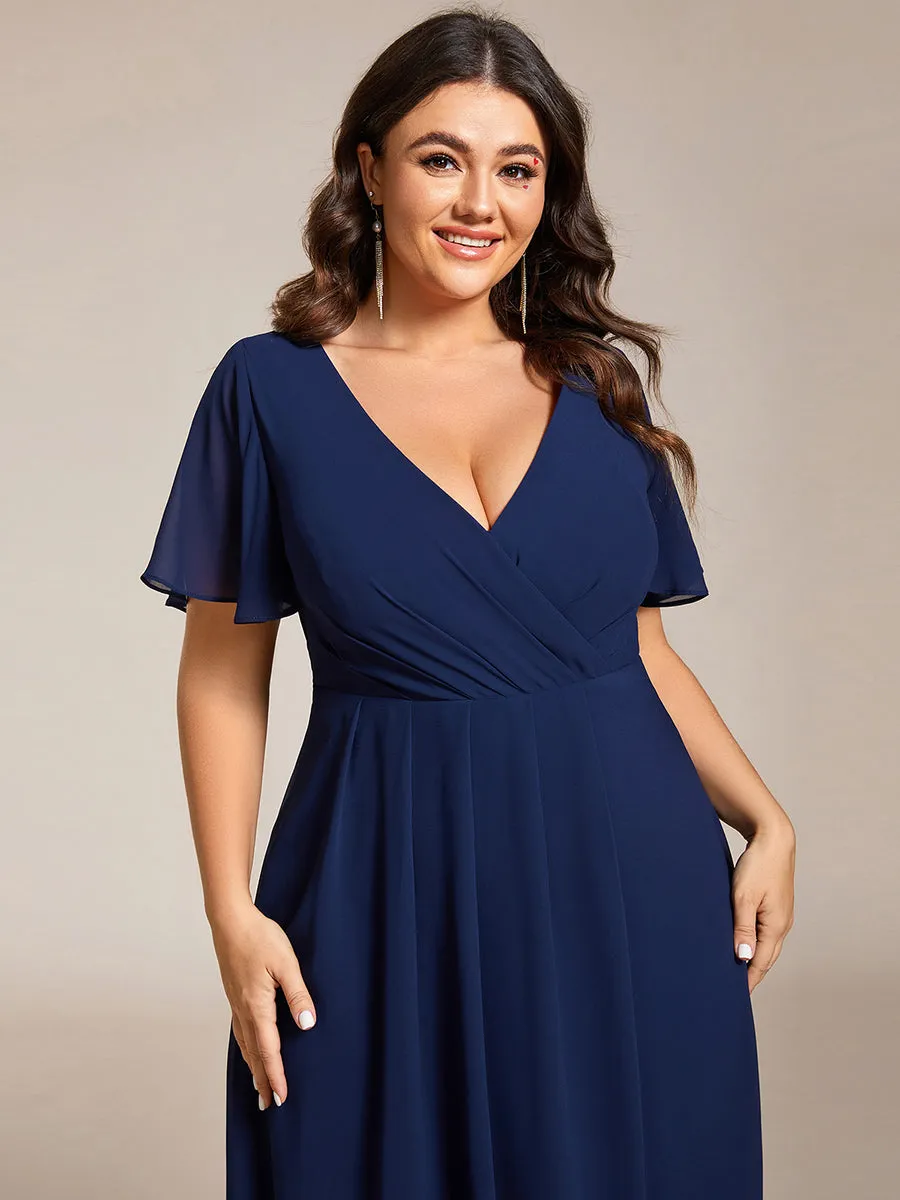 Grande Taille Robe Dinvit De Mariage Mi-Longue Plisse En Mousseline De Soie Manches Courtes Et Col En V De