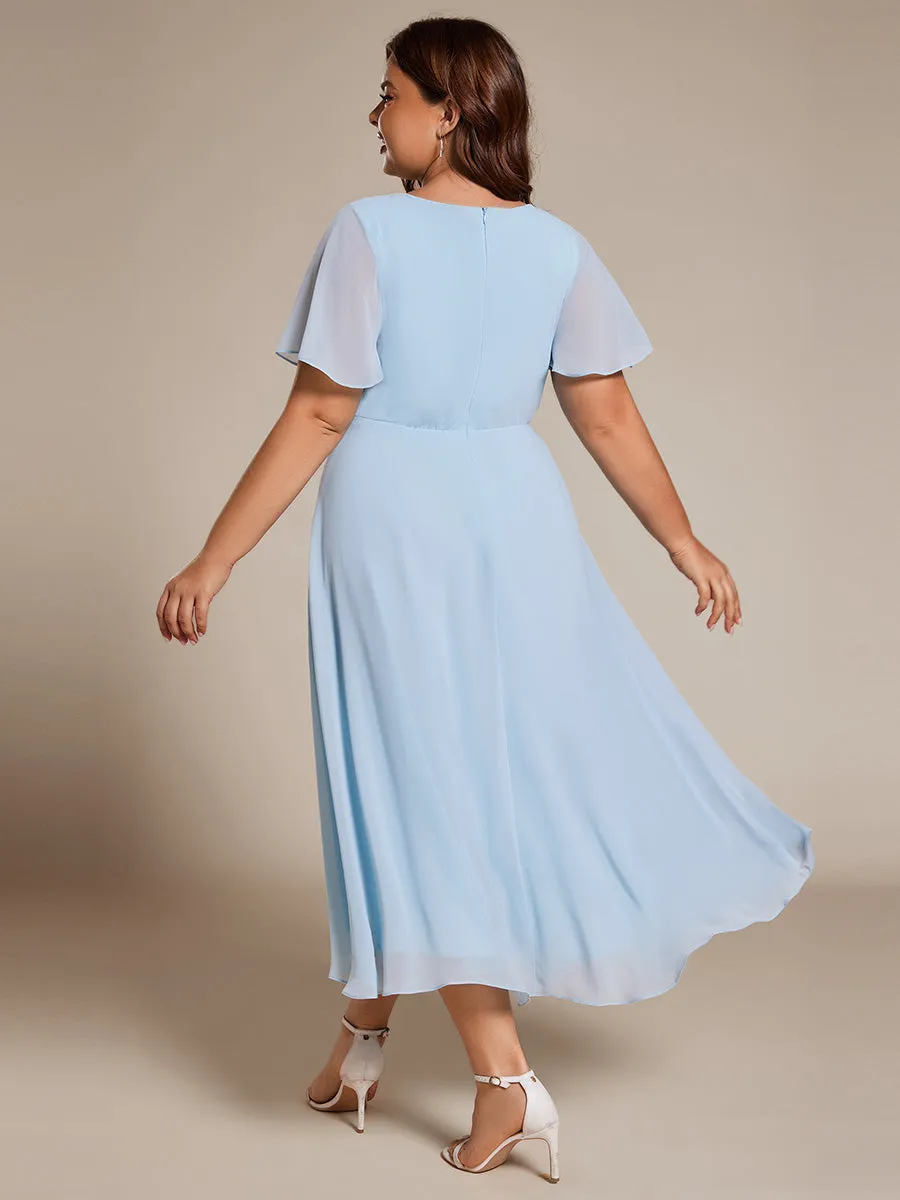 Grande Taille Robe Dinvit De Mariage Mi-Longue Plisse En Mousseline De Soie Manches Courtes Et Col En V De