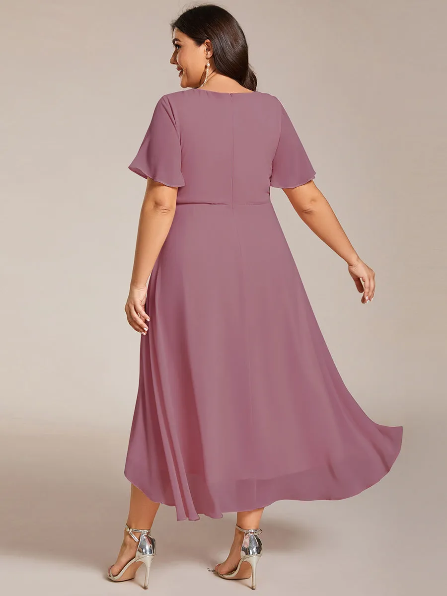 Grande Taille Robe Dinvit De Mariage Mi-Longue Plisse En Mousseline De Soie Manches Courtes Et Col En V De