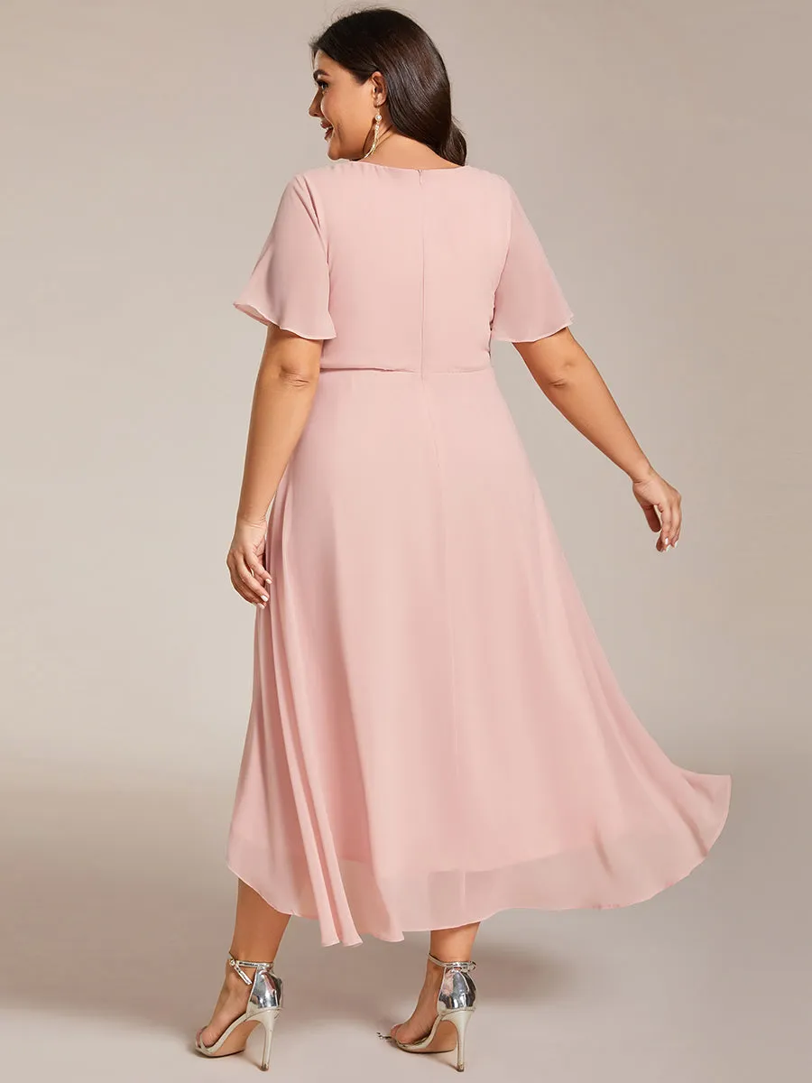 Grande Taille Robe Dinvit De Mariage Mi-Longue Plisse En Mousseline De Soie Manches Courtes Et Col En V De